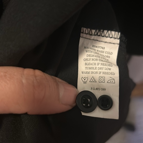 Cubavera large short sleeved button down gently used - Picture 6 of 9